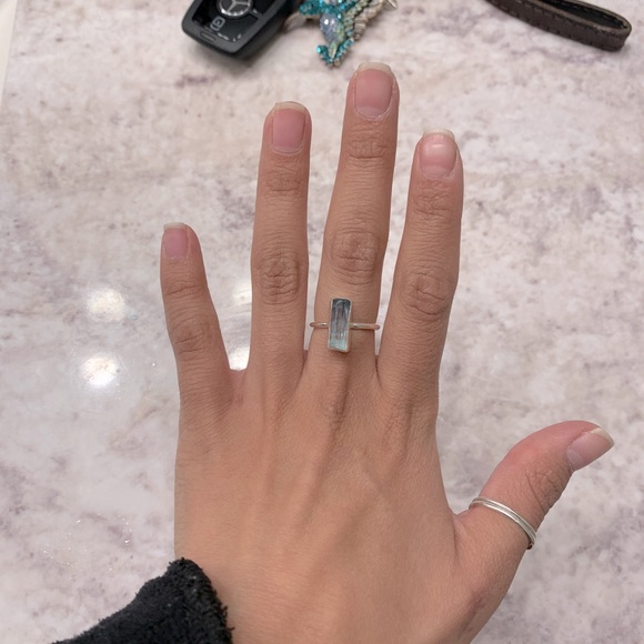 Raw Aquamarine Bar Ring - Picture 2 of 6